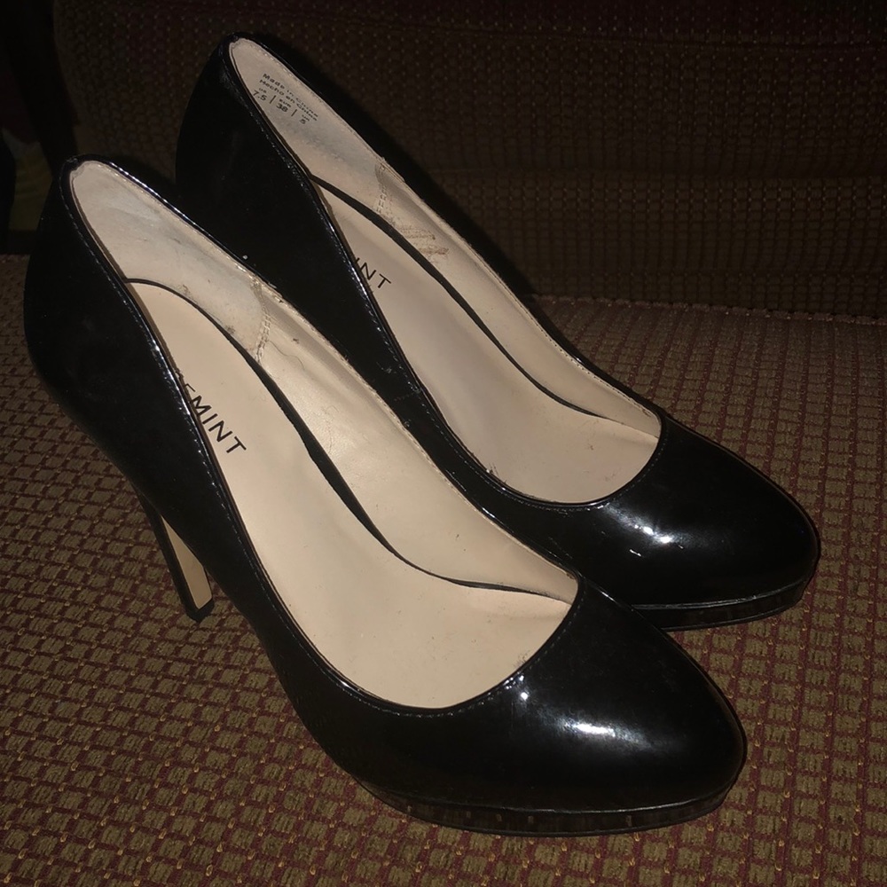 Shoemint Black Platform Heels